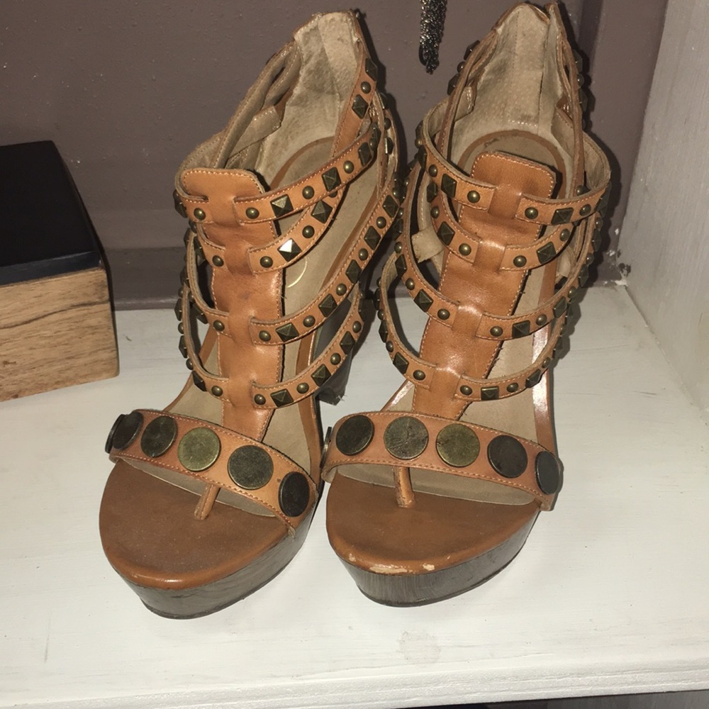 Jessica Simpson Wedges